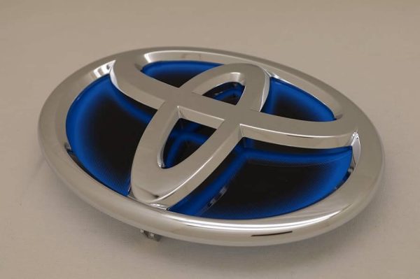 TOYOTA W30	BADGE