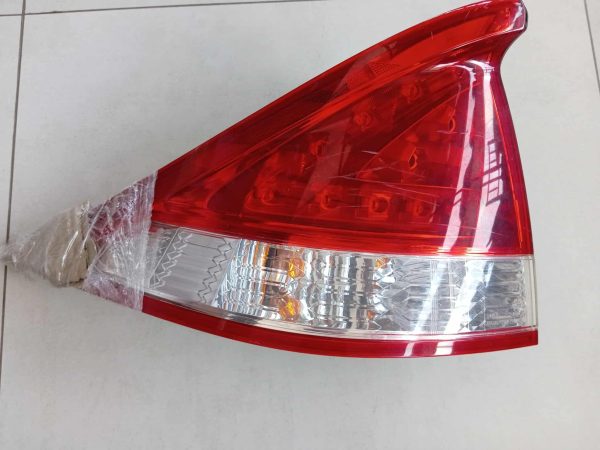 Honda Insight ZE2 Tail Light
