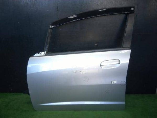 HONDA FIT GP1	FRONT DOOR